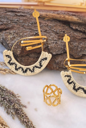 Ocharjo Abanico Earrings