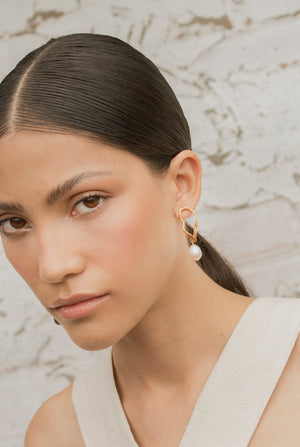 Briseida Mini Earrings-Pearl